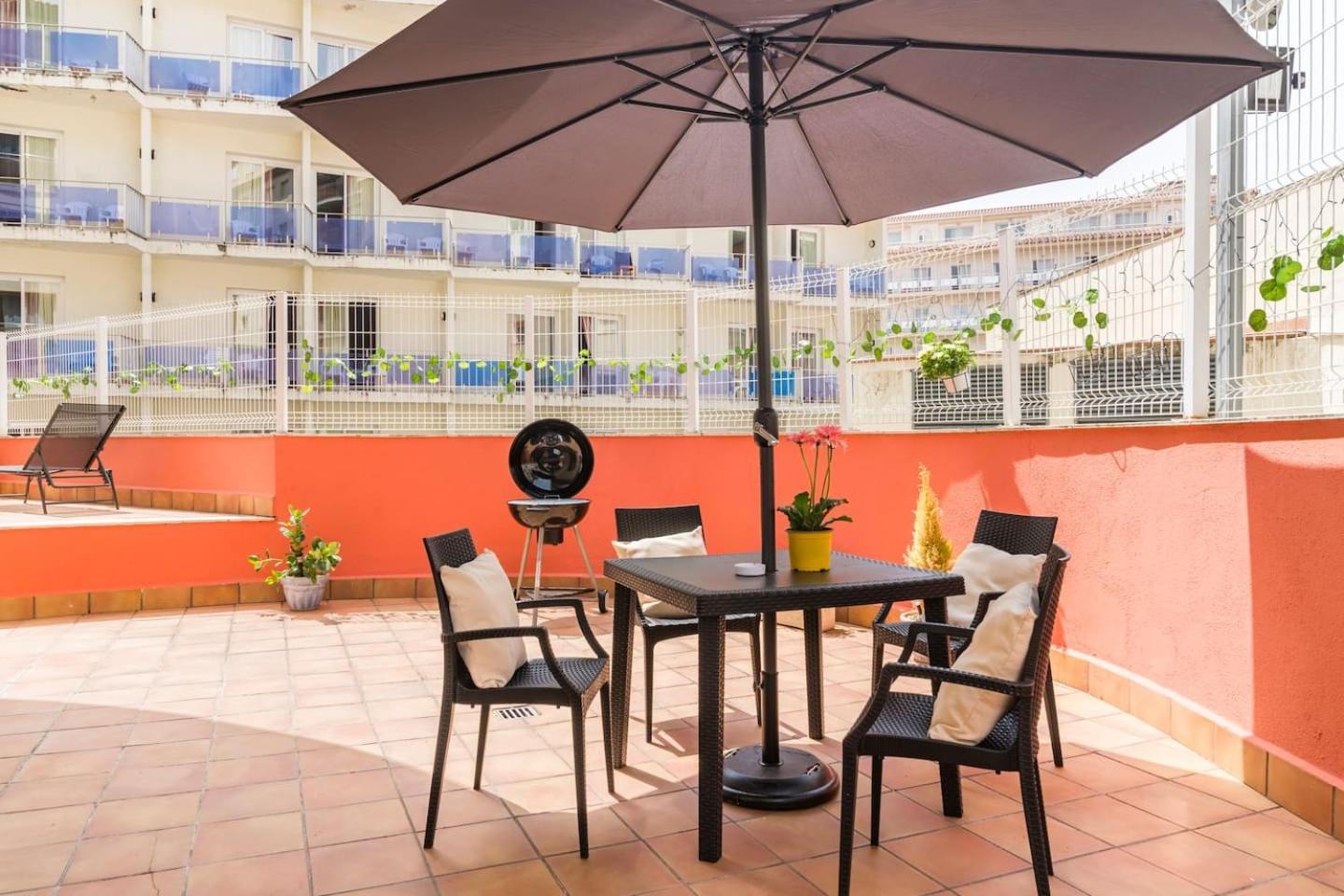 Grand Apartament Lloret 滨海略雷特 外观 照片